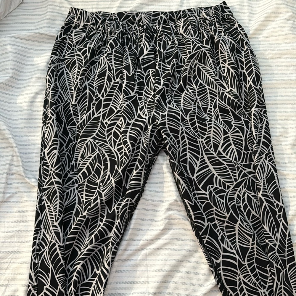 Lululemon joggers